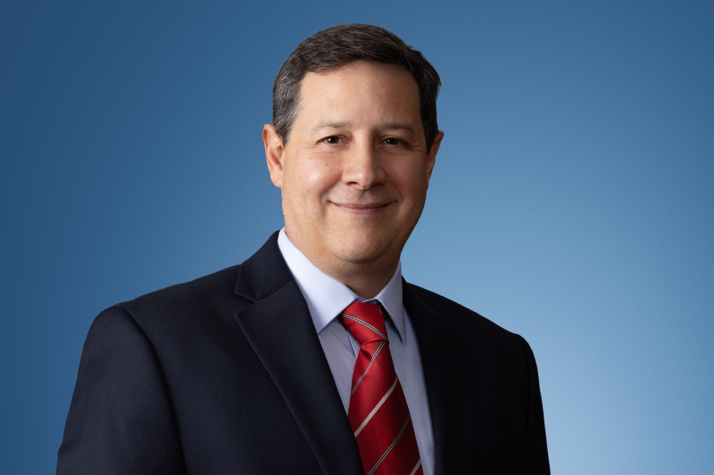 Luis Lopez, CPA Thumbnail, Merlin Law Group